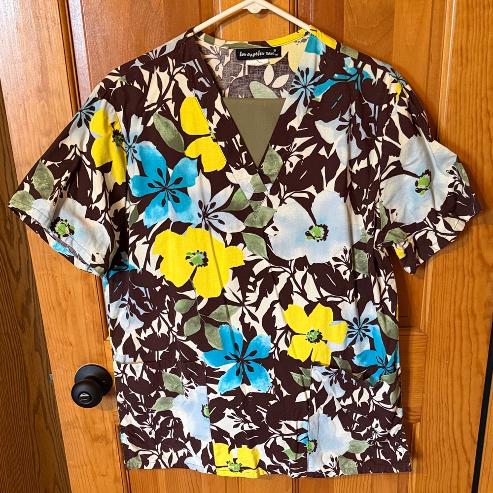 Floral V-Neck Scrub Set - Size Medium